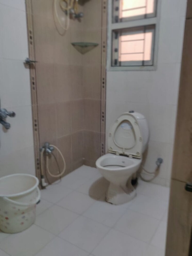 Bathroom, hill-view-banjara-hills 3 Bedroom 2000 Sq.Ft. Apartment In Banjara Hills Hyderabad 9662834