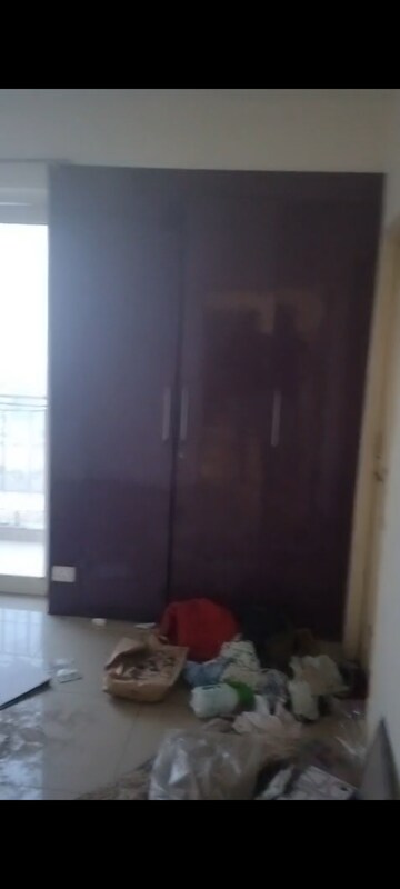 Furnished Amenities in 2 BHK Apartment at Wave Dream Homes, Wave City – for Rent