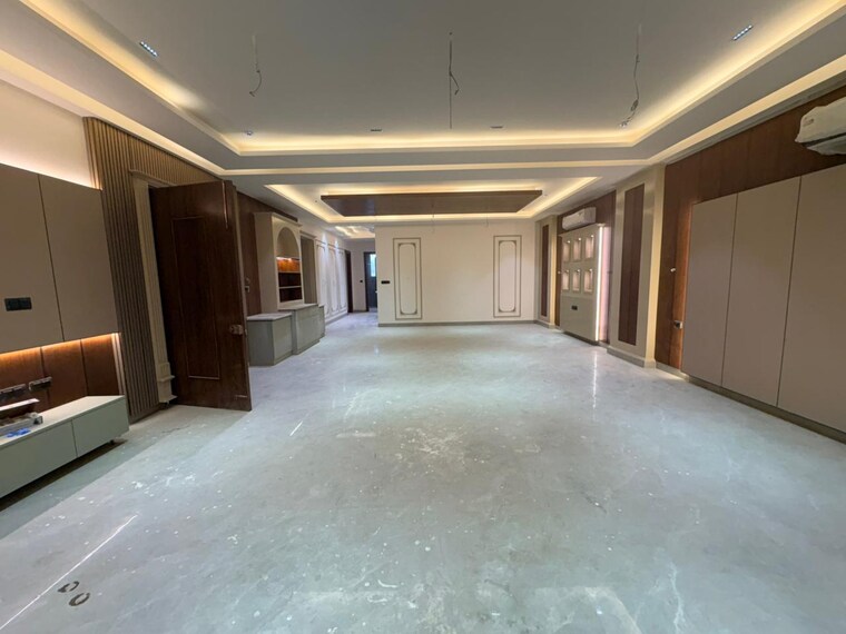 Room, puri-aman-vilas 4 Bedroom 350 Sq.Yd. Builder Floor In Sector 89 Faridabad 9662860