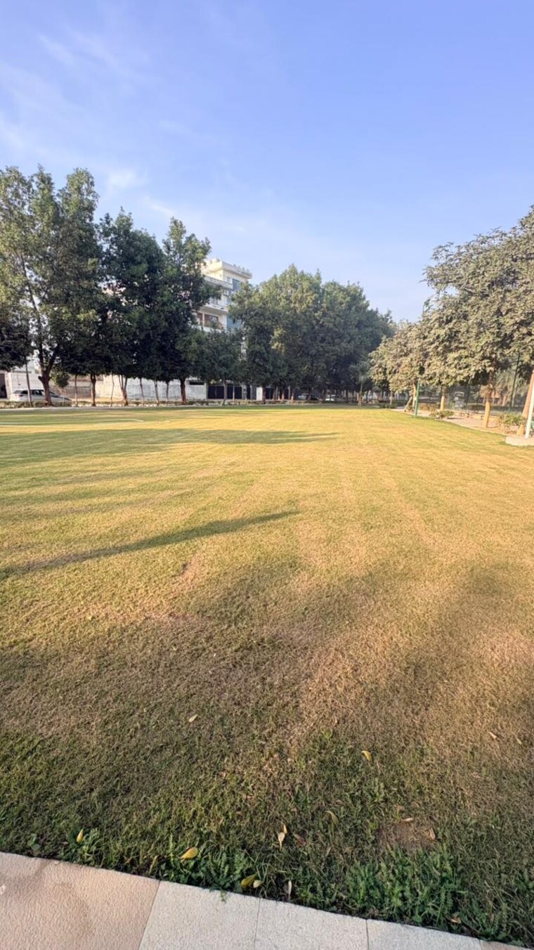 undefined, puri-aman-vilas 4 Bedroom 350 Sq.Yd. Builder Floor In Sector 89 Faridabad 9662860