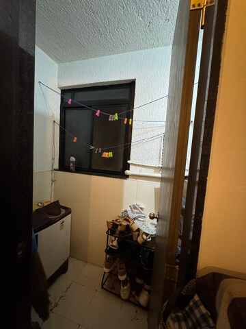 Room in 2 BHK Apartment at Kundan Easterlia, Lohgaon – for Rent