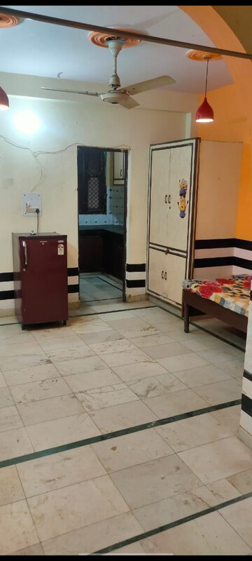 Bathroom in 2 BHK Builder Floor at DLF Pink Town House, Dlf City Phase 3 – for Rent