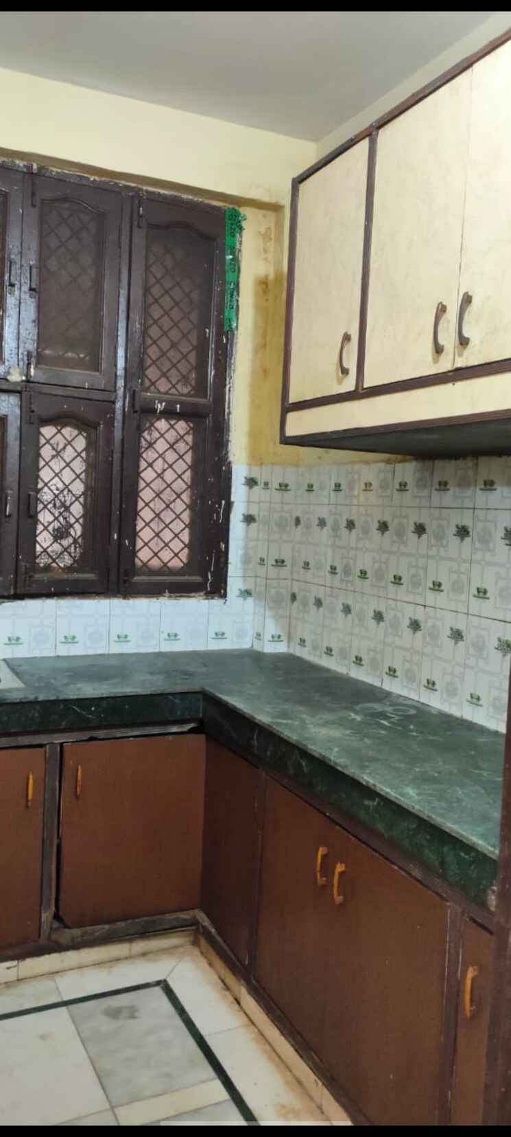 Kitchen, dlf-pink-town-house 2 Bedroom 100 Sq.Yd. Builder Floor In Dlf City Phase 3 Gurgaon 9662877