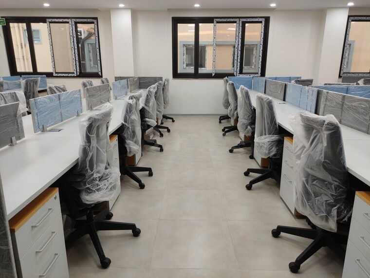 Team Area, viman nagar Commercial Office Space 7600 Sq.Ft. In Viman Nagar Pune 9662871