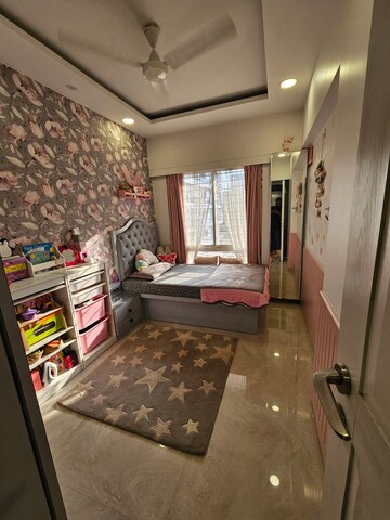 Bedroom in 2 BHK Apartment at Arihant Tower Vakola, Santacruz East – for Rent