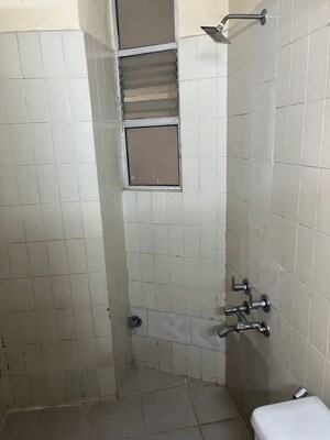 Bathroom in 2 BHK Apartment at DLF Regency Park I, Dlf Phase iv – for Rent