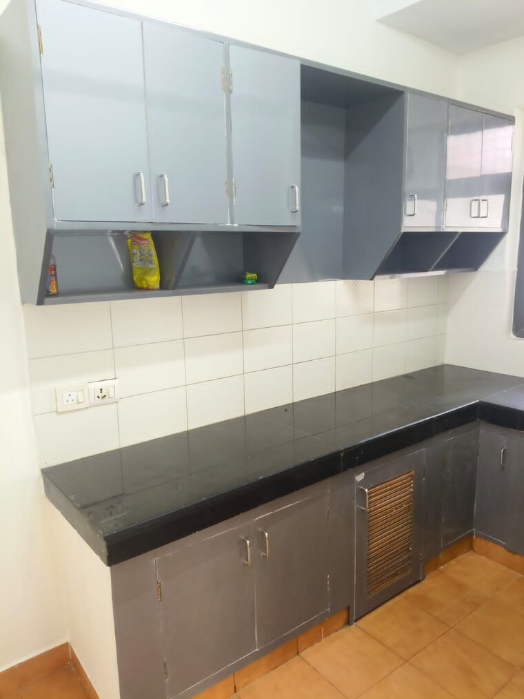 Kitchen, dlf-the-princeton-estate 2.5 Bedroom 1153 Sq.Ft. Apartment In Dlf Phase V Gurgaon 9662911