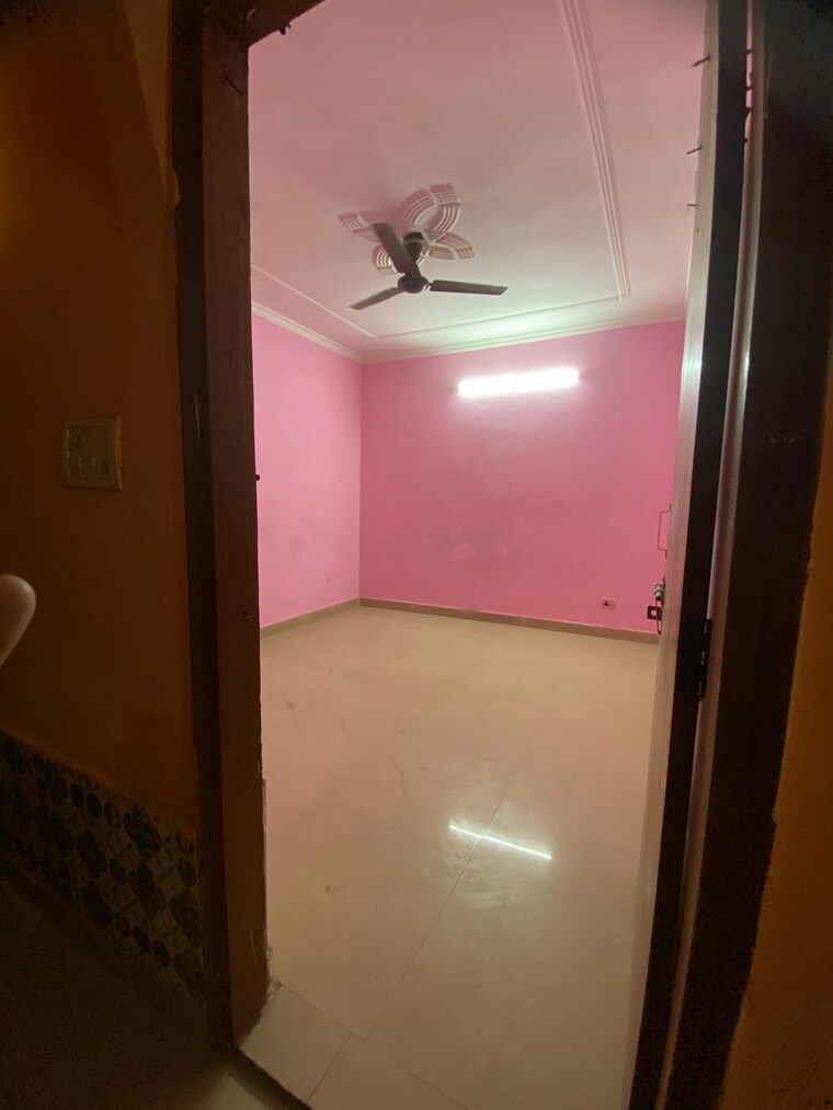 Bathroom, saket 1 Bedroom 450 Sq.Ft. Builder Floor In Saket Delhi 9662921