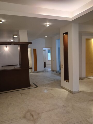 Room in 3 BHK Villa at Unitech Nirvana Country Cedar Crest, Sector 50 – for Rent