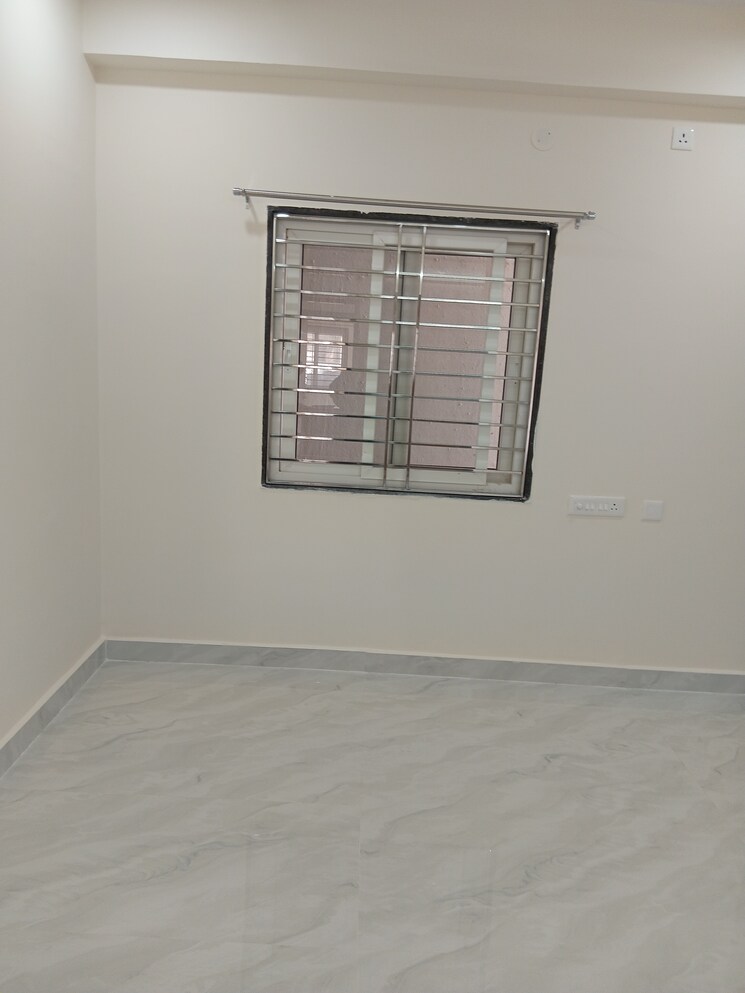 Room, manikonda 3 Bedroom 2000 Sq.Ft. Apartment In Manikonda Hyderabad 9662942