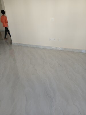 Room in 3 BHK Apartment at Manikonda – for Rent