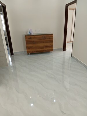 Room in 3 BHK Apartment at Manikonda – for Rent