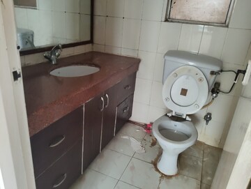 Bathroom in 3 BHK Apartment at Ansal Sushant Estate, Sector 52 – for Rent