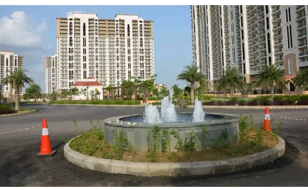 4 BHK 3220 Sq.Ft. Villa in DLF New Town Heights II