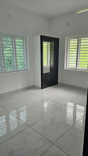 Room in 3 BHK Independent House at Thiroor – for Sale