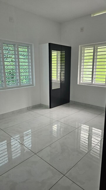 Room in 3 BHK Independent House at Thiroor – for Sale