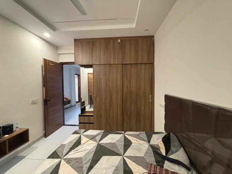 Bedroom, pir machalla 3 Bedroom 1200 Sq.Ft. Apartment In Pir Machalla Zirakpur 9662938