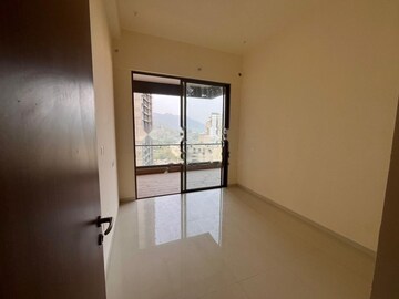 Room in 3 BHK Apartment at The Prestige City, Mulund West – for Rent