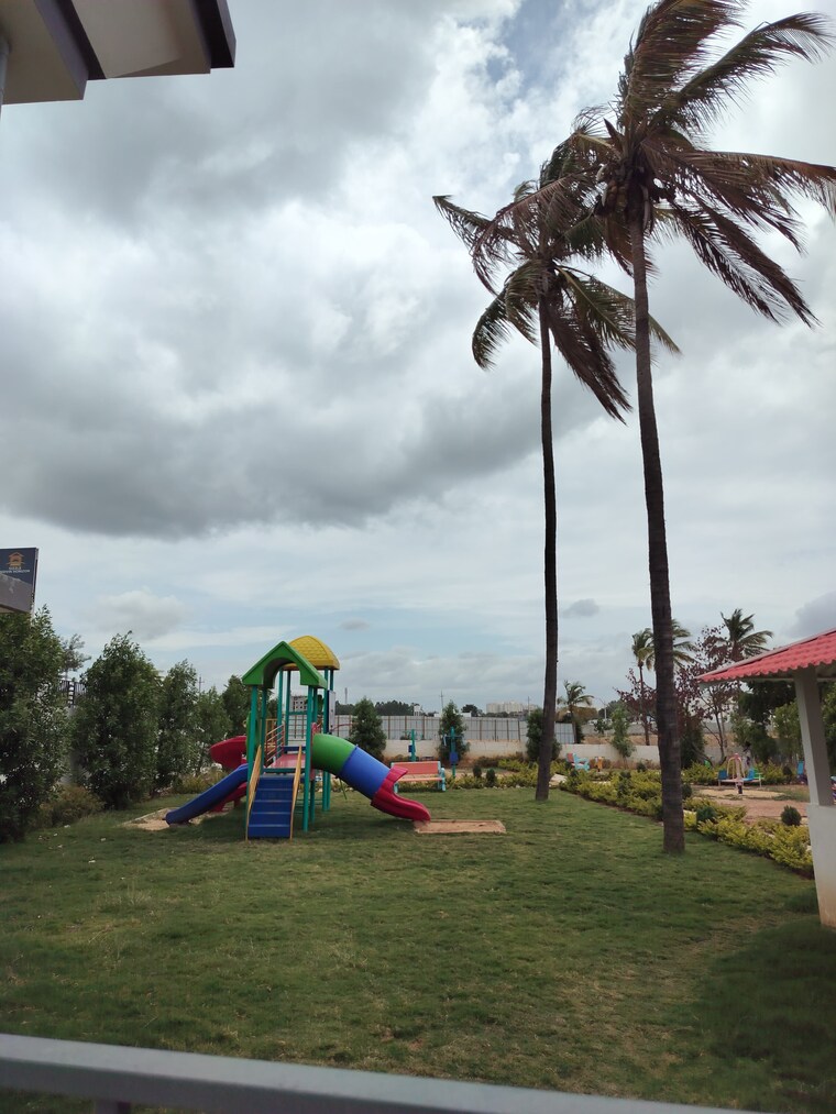 Garden, sizzle-sidvin-horizon  1200 Sq.Yd. Plot In Nimbekaipura Bangalore 9662999