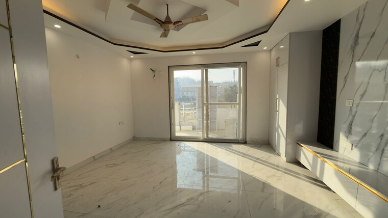Living Room, parklands 4 Bedroom 501 Sq.Yd. Builder Floor In Sector 85 Faridabad 9663000