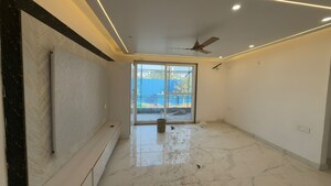 Room in 4 BHK Builder Floor at Parklands, Sector 85 – for Sale