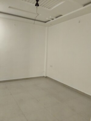 Room in 2 BHK Independent House at Nijampur Malhaur – for Rent