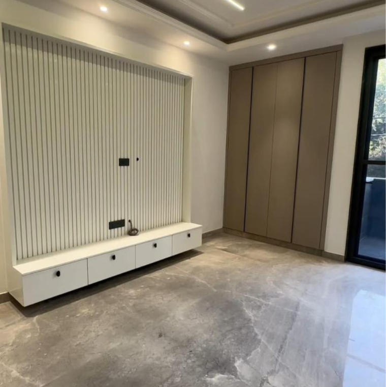 Room, rajinder nagar 4 Bedroom 500 Sq.Yd. Builder Floor In Rajinder Nagar Delhi 9663006