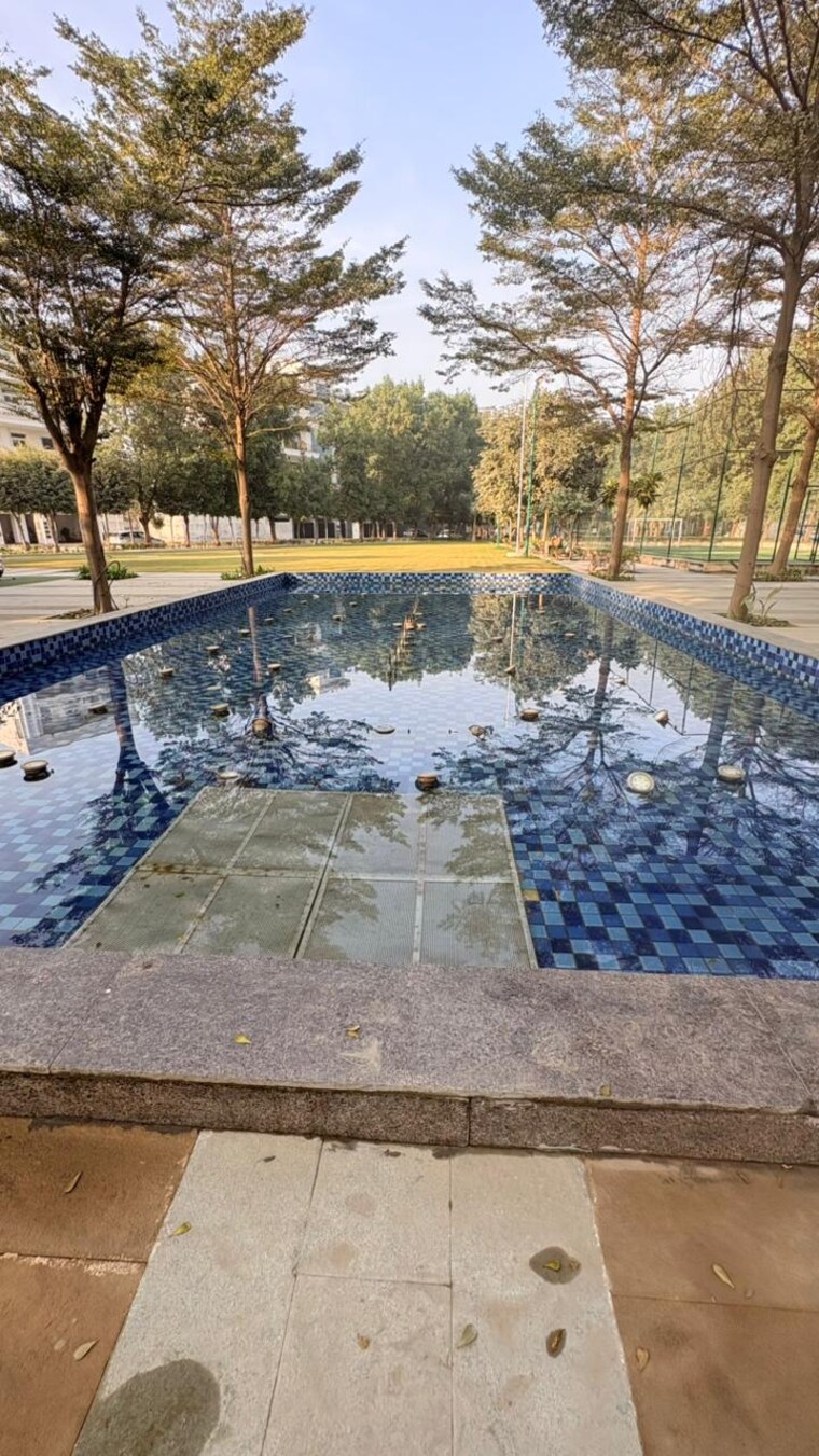 Swimming Pool, puri-aman-vilas 4 Bedroom 267 Sq.Yd. Apartment In Sector 89 Faridabad 9663049