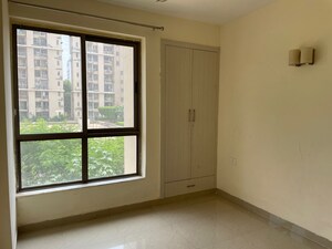 Room in 2 BHK Apartment at Unitech Uniworld Gardens 2, Sector 47 – for Rent