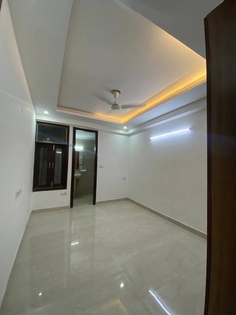 Room, saket 2 Bedroom 1000 Sq.Ft. Builder Floor In Saket Delhi 9663045