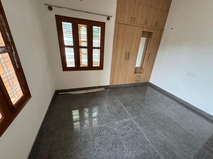 Room, malleshpalya 3 Bedroom 1000 Sq.Ft. Independent House In Malleshpalya Bangalore 9663037