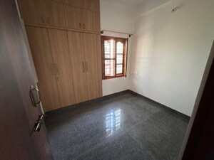 Room in 3 BHK Independent House at Malleshpalya – for Rent