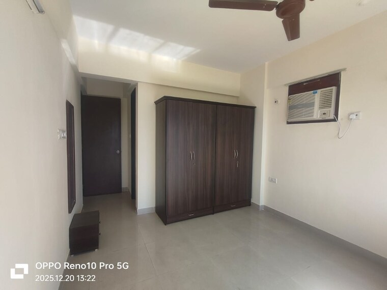 Room, lake-home 3 Bedroom 1188 Sq.Ft. Apartment In Powai Mumbai 9663090