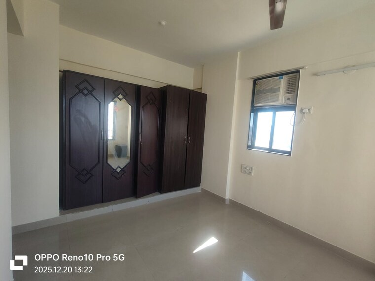 Room, lake-home 3 Bedroom 1188 Sq.Ft. Apartment In Powai Mumbai 9663090
