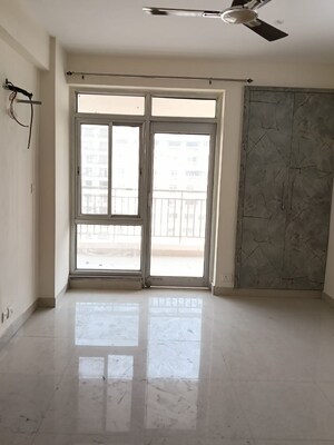 Room in 3 BHK Apartment at Sector 19b Dwarka – for Rent