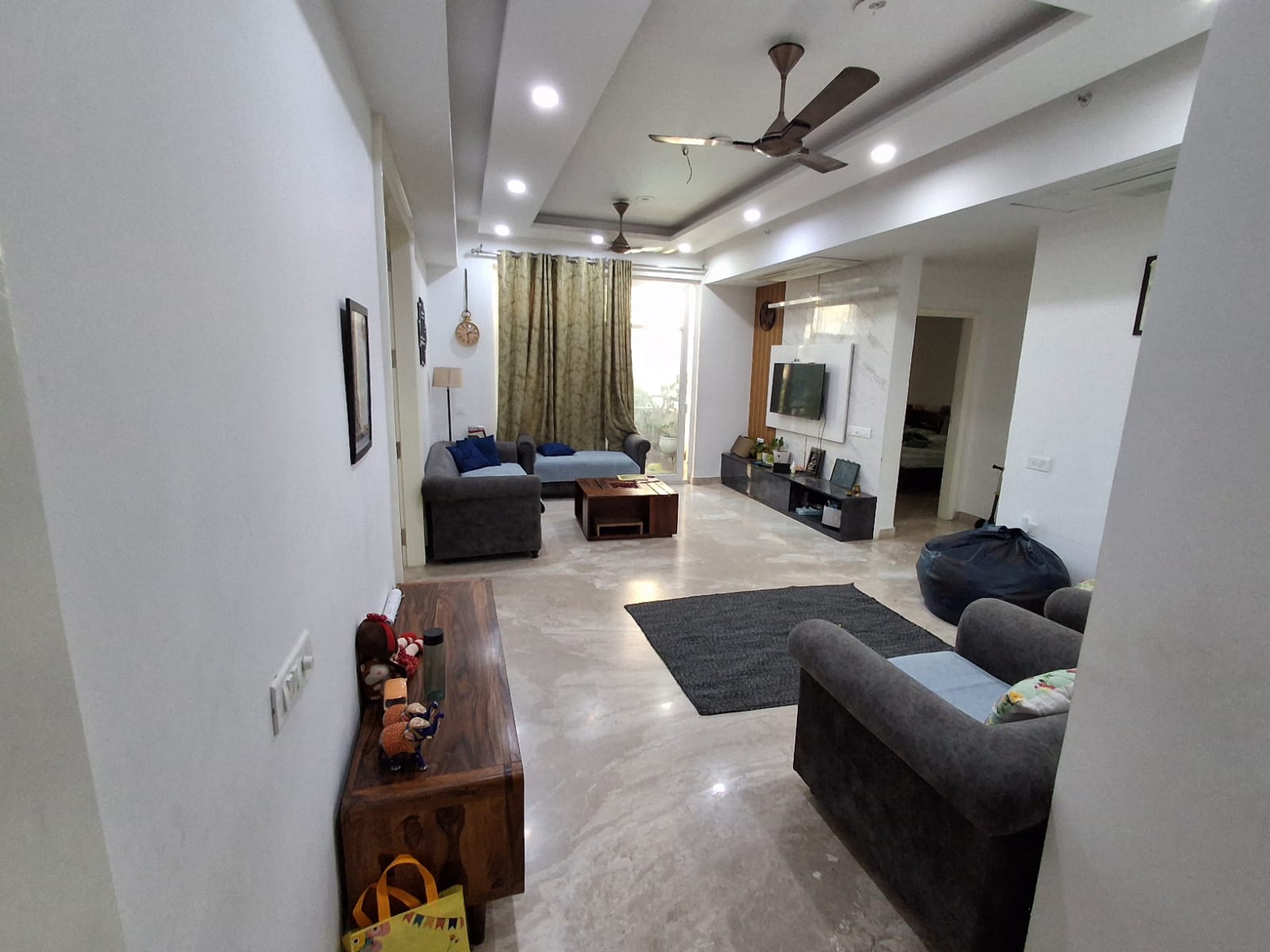 5 BHK + Servant Room 4950 Sq.Ft. Apartment in SS The Leaf