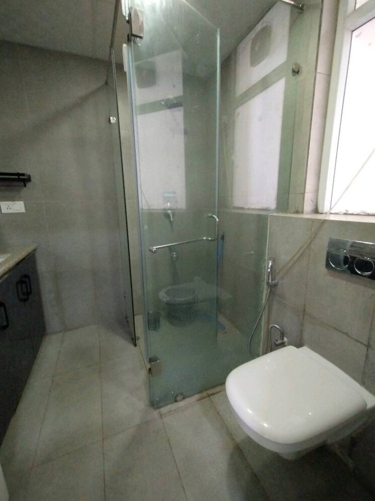 Bathroom, ss-the-leaf 5 Bedroom 4950 Sq.Ft. Apartment In Sector 85 Gurgaon 9663151