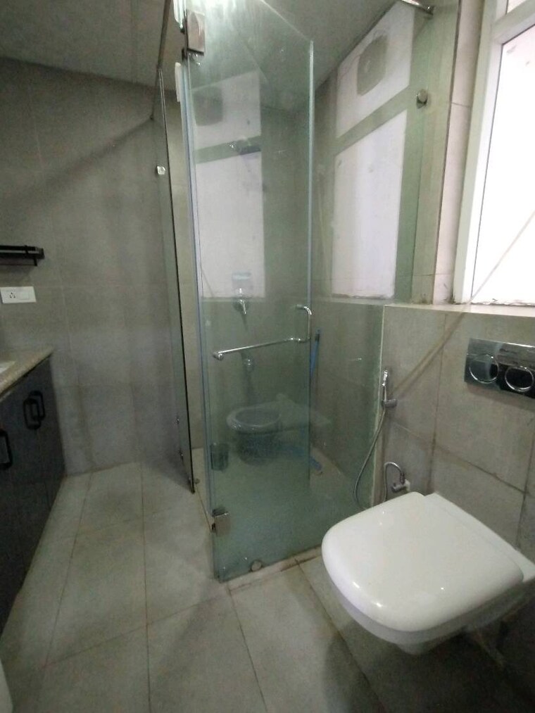 Bathroom, ss-the-leaf 5 Bedroom 4950 Sq.Ft. Apartment In Sector 85 Gurgaon 9663151