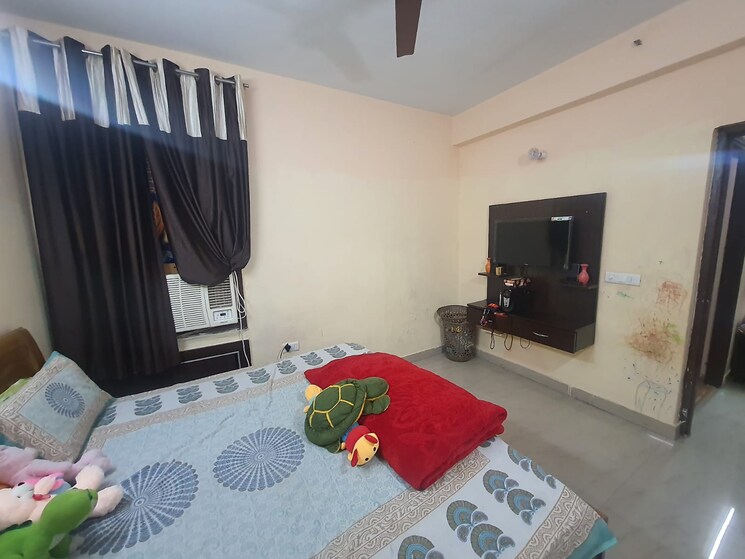 Bedroom, srs-royal-hills 2 Bedroom 770 Sq.Ft. Apartment In Sector 87 Faridabad 9663143