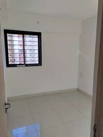 Room in 2 BHK Apartment at Nanded Bageshree, Sinhagad Road – for Rent