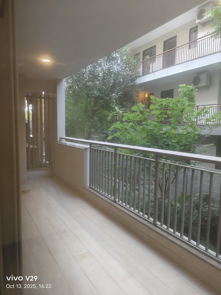 Balcony, emaar-mgf-emerald-hills 3 Bedroom 350 Sq.Yd. Apartment In Sector 65 Gurgaon 9663165