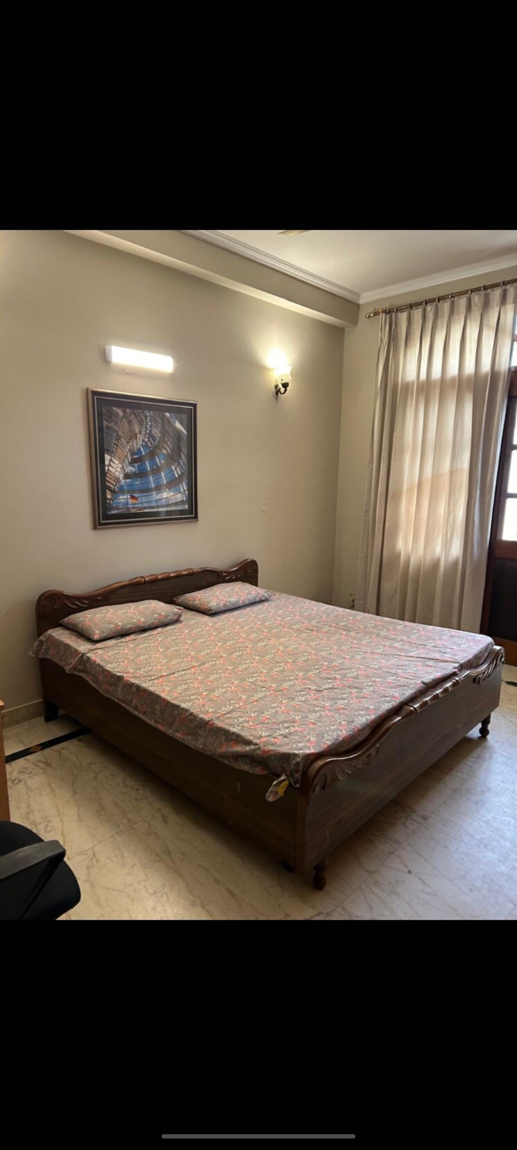 Bedroom, dlf-atria 3 Bedroom 300 Sq.Yd. Builder Floor In Dlf Phase ii Gurgaon 9663181