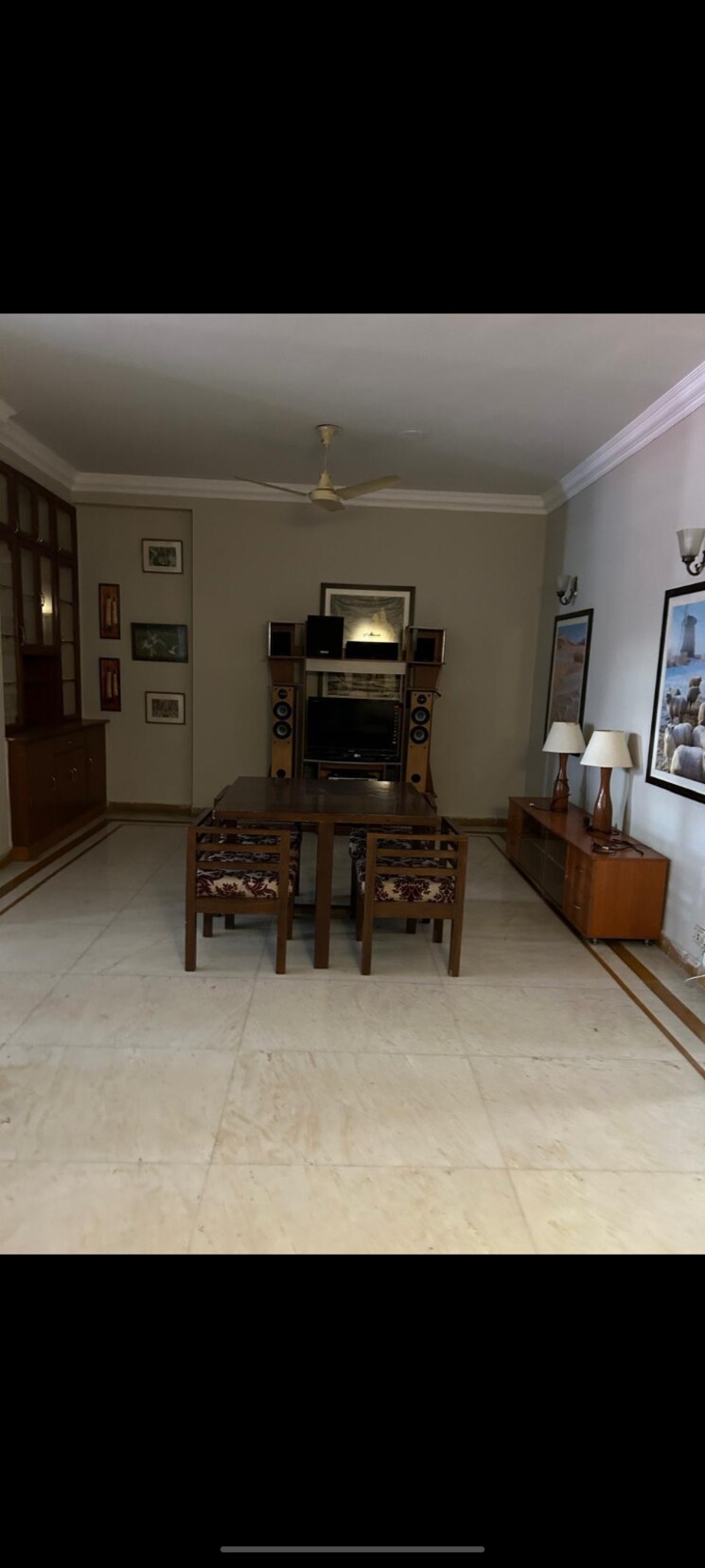 Living Room, dlf-atria 3 Bedroom 300 Sq.Yd. Builder Floor In Dlf Phase ii Gurgaon 9663181