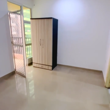 Room in 2.5 BHK Apartment at Gaur City 2 - 12th Avenue, Sector 16c Greater Noida – for Sale