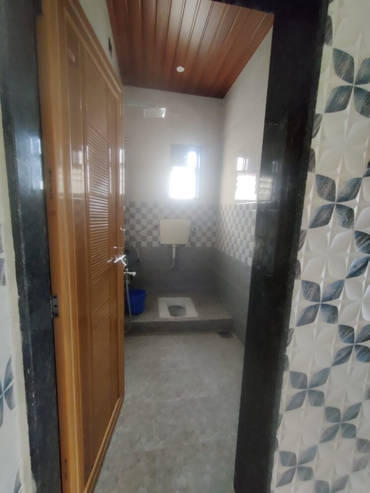Bathroom, wakad 2 Bedroom 860 Sq.Ft. Apartment In Wakad Pune 9663185