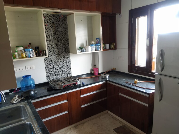 Kitchen, mahendru enclave 3 Bedroom 1800 Sq.Ft. Builder Floor In Mahendru Enclave Delhi 9663260