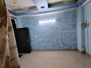 Furnished Amenities in 3 BHK Builder Floor at DLF Atria, Dlf Phase ii – for Rent