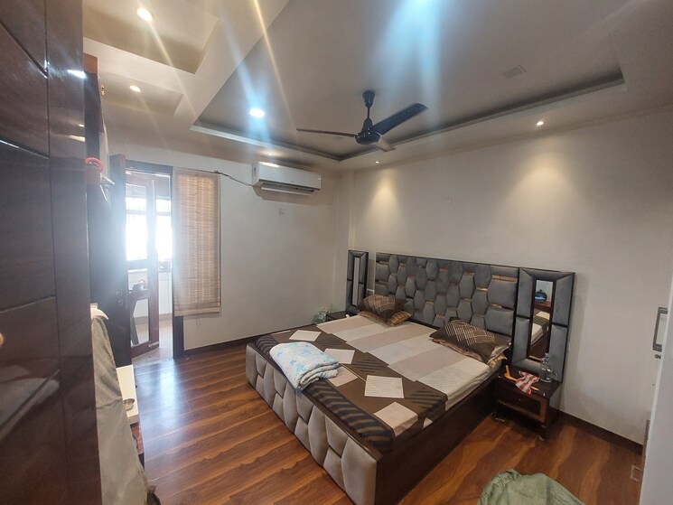 Bedroom, mahendru enclave 3 Bedroom 1800 Sq.Ft. Builder Floor In Mahendru Enclave Delhi 9663260