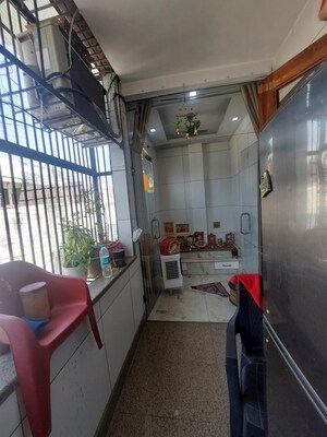 3 BHK Builder Floor – Nearby View at Mahendru Enclave - for Rent