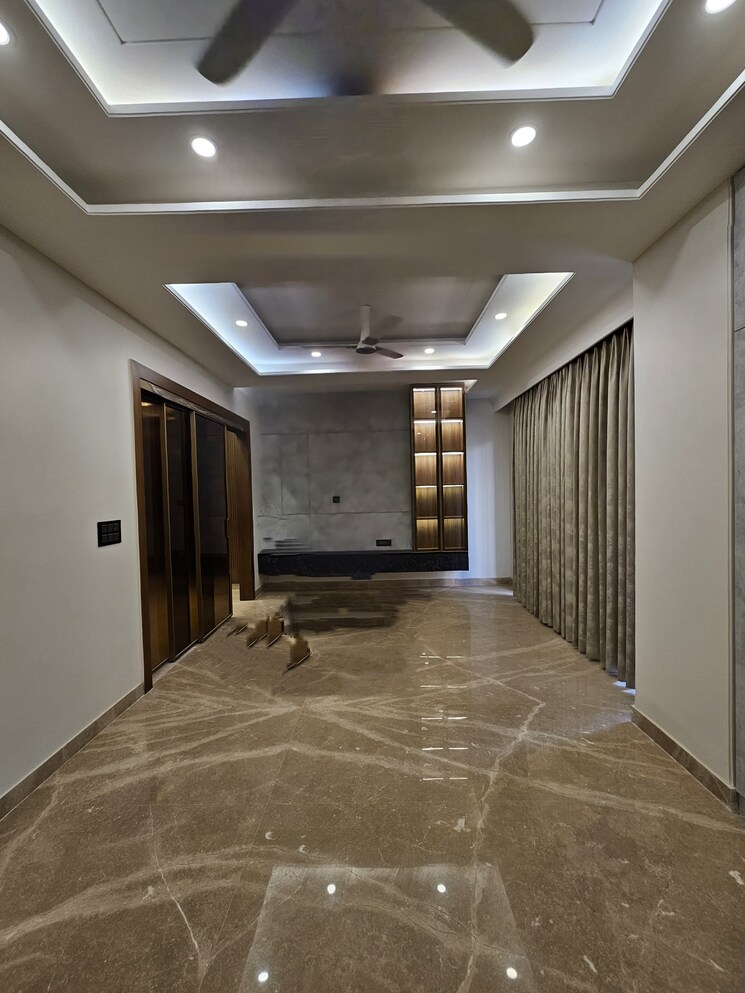 Room, sushant-lok-2 3 Bedroom 2475 Sq.Ft. Builder Floor In Sector 57 Gurgaon 9663216